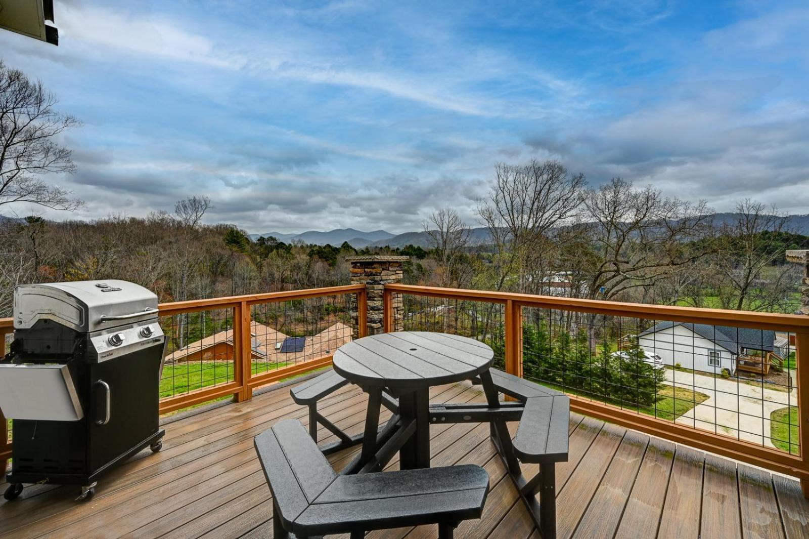 Villa Mon Tresor, Modern Mountain Views With Deck Weaverville Exterior foto