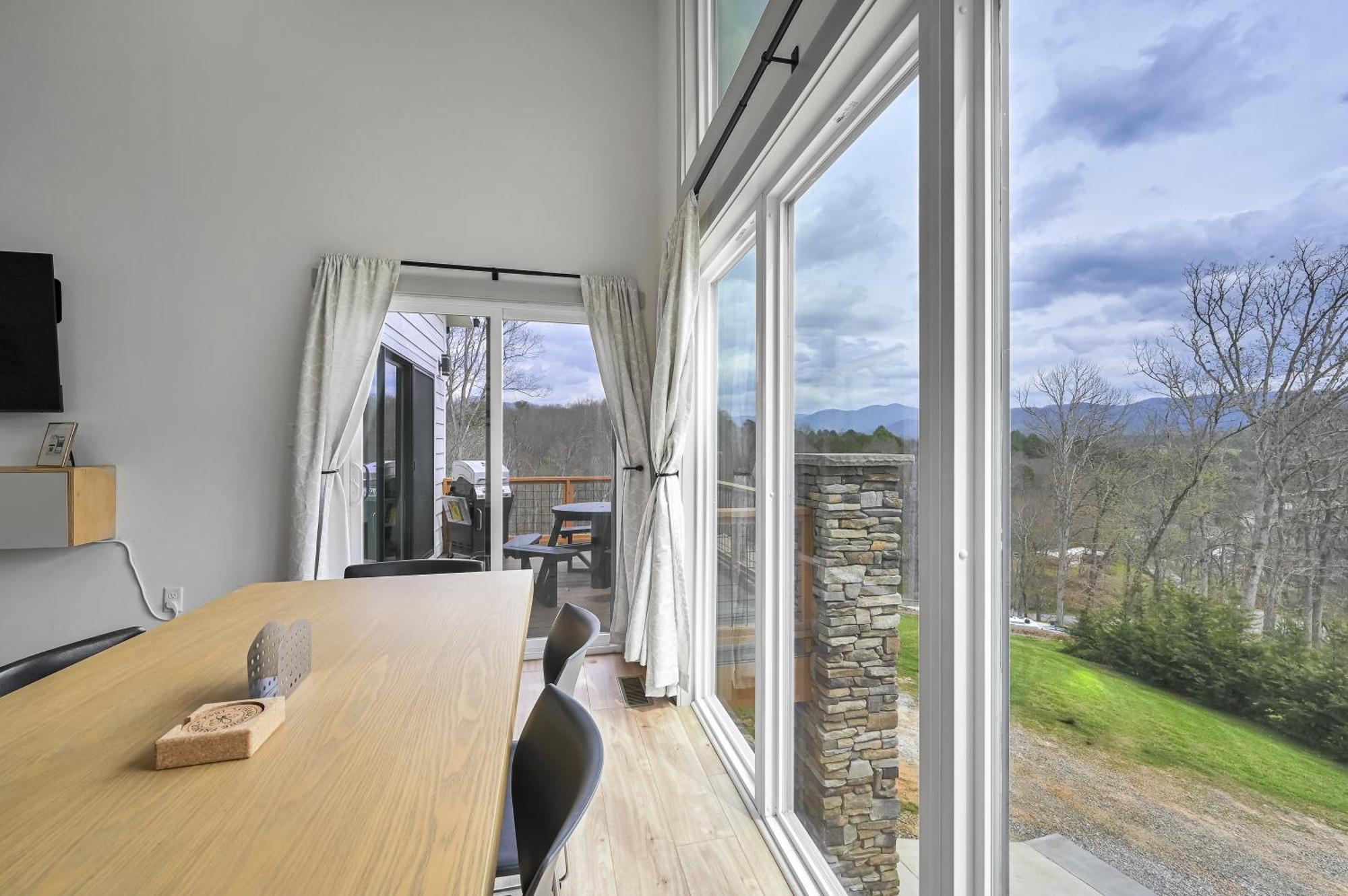 Villa Mon Tresor, Modern Mountain Views With Deck Weaverville Exterior foto