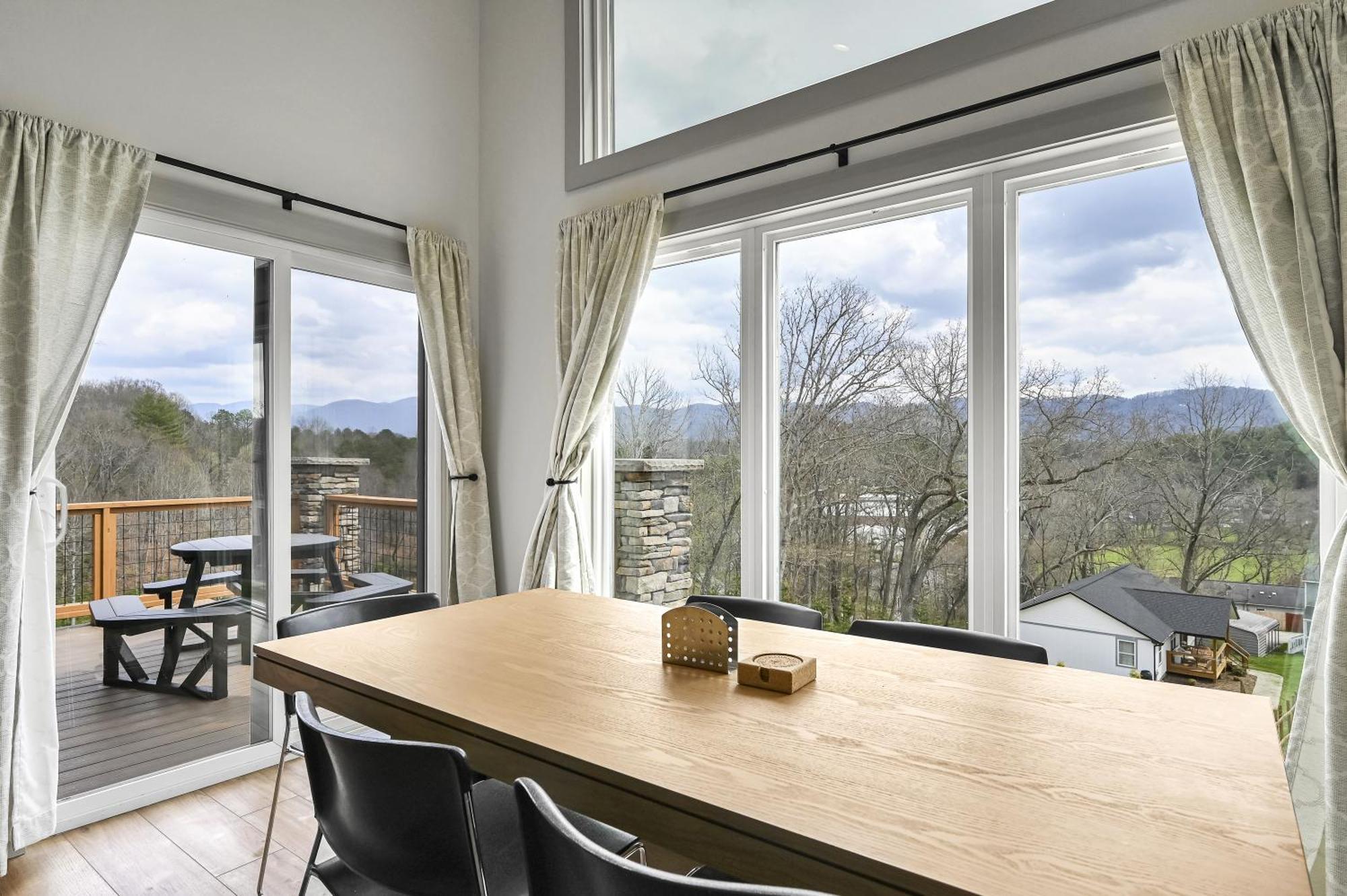 Villa Mon Tresor, Modern Mountain Views With Deck Weaverville Exterior foto